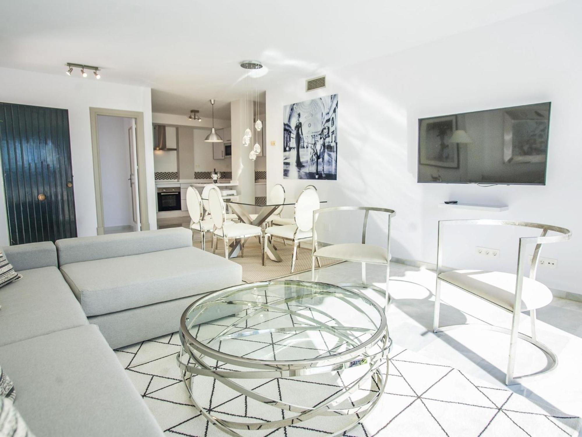 Jardines 16 Beautiful Family Appartement Marbella