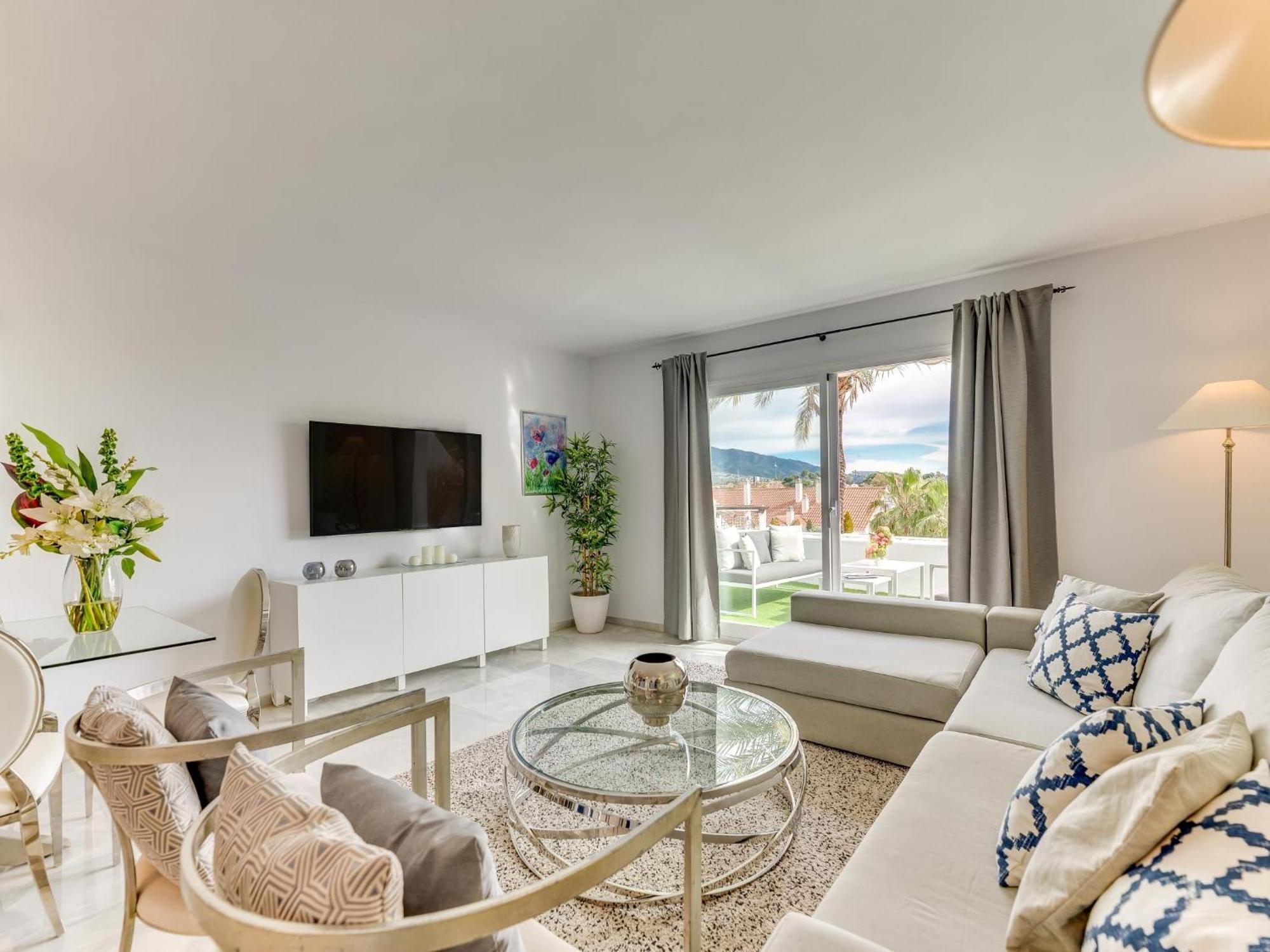 Jardines 16 Beautiful Family Appartement Marbella
